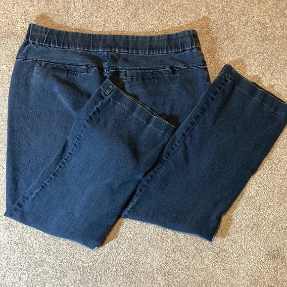 Lee Styleup Pull-On Stretch Jeans 18W - Picture 1 of 16